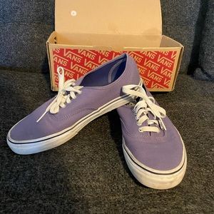 Lightly used Lavender Vans (M:9 or W:10.5)
